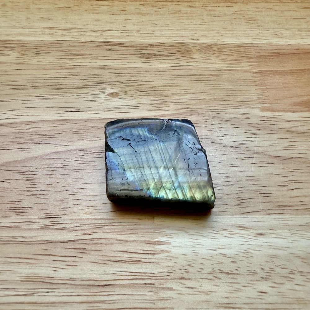 Iridescent Labradorite Slab - Picture 4 of 6